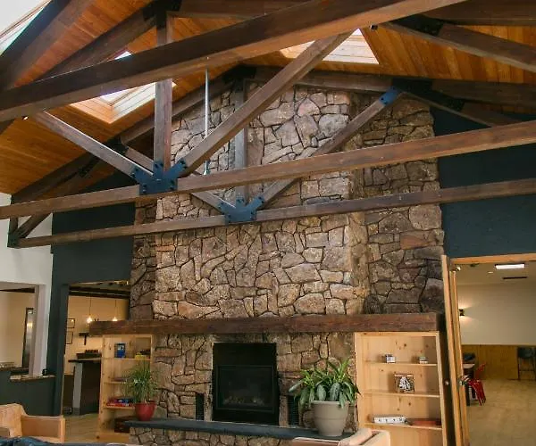 Loge Wolf Creek