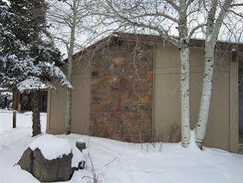 Motel Loge Wolf Creek South Fork