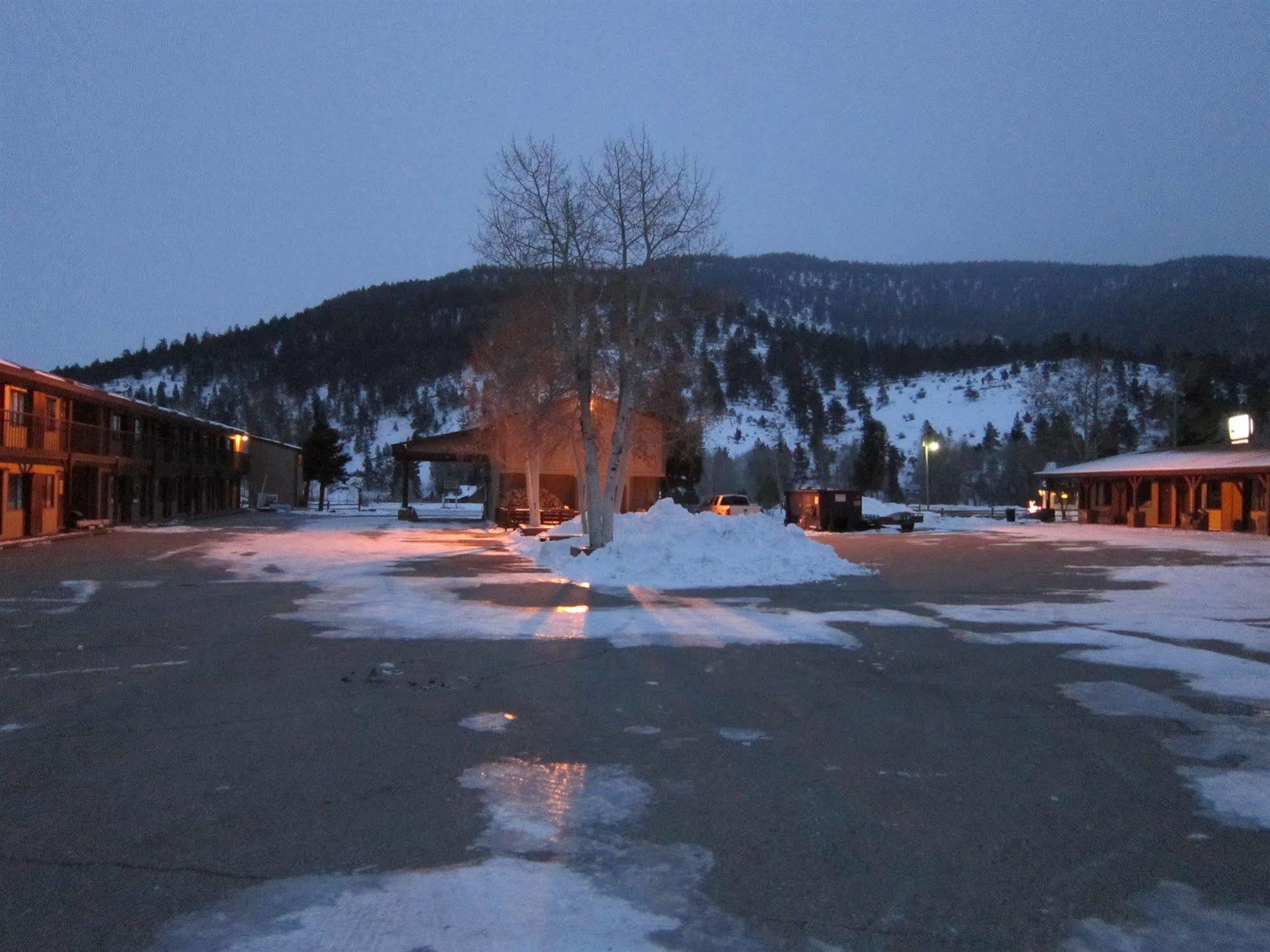 Motel Loge Wolf Creek