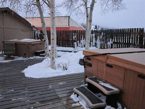 Loge Wolf Creek Motel 3*